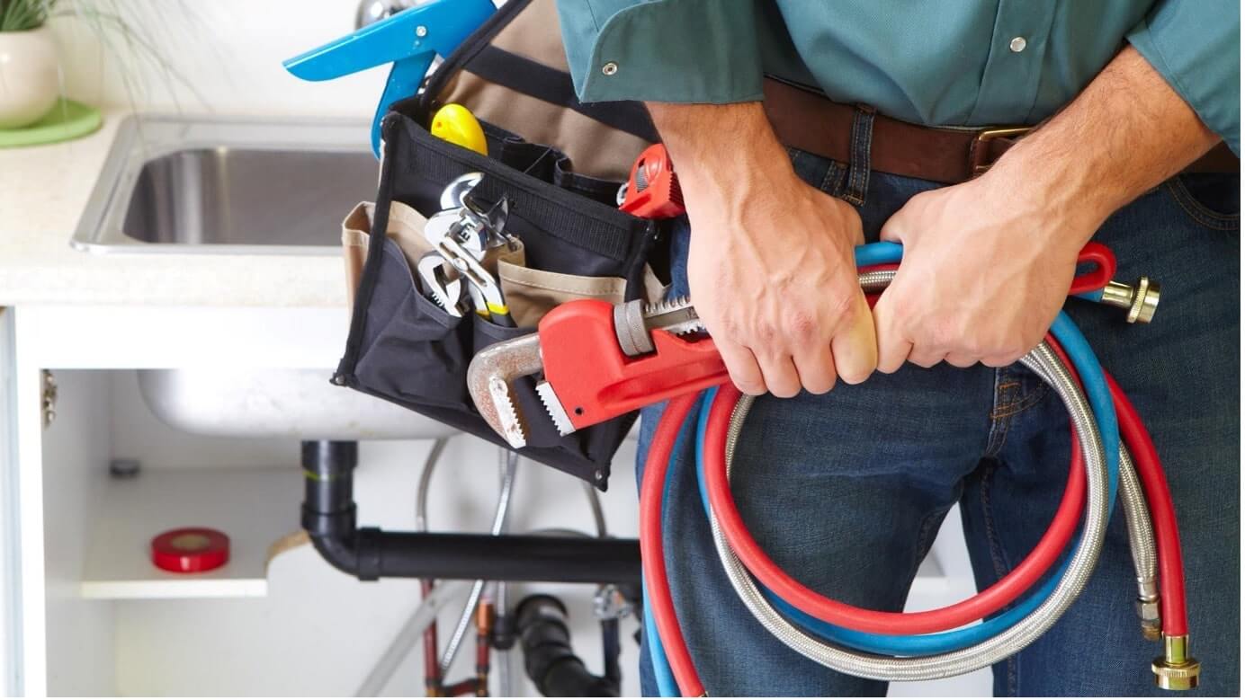 9 Things To Consider When Hiring A Plumbing Contractor