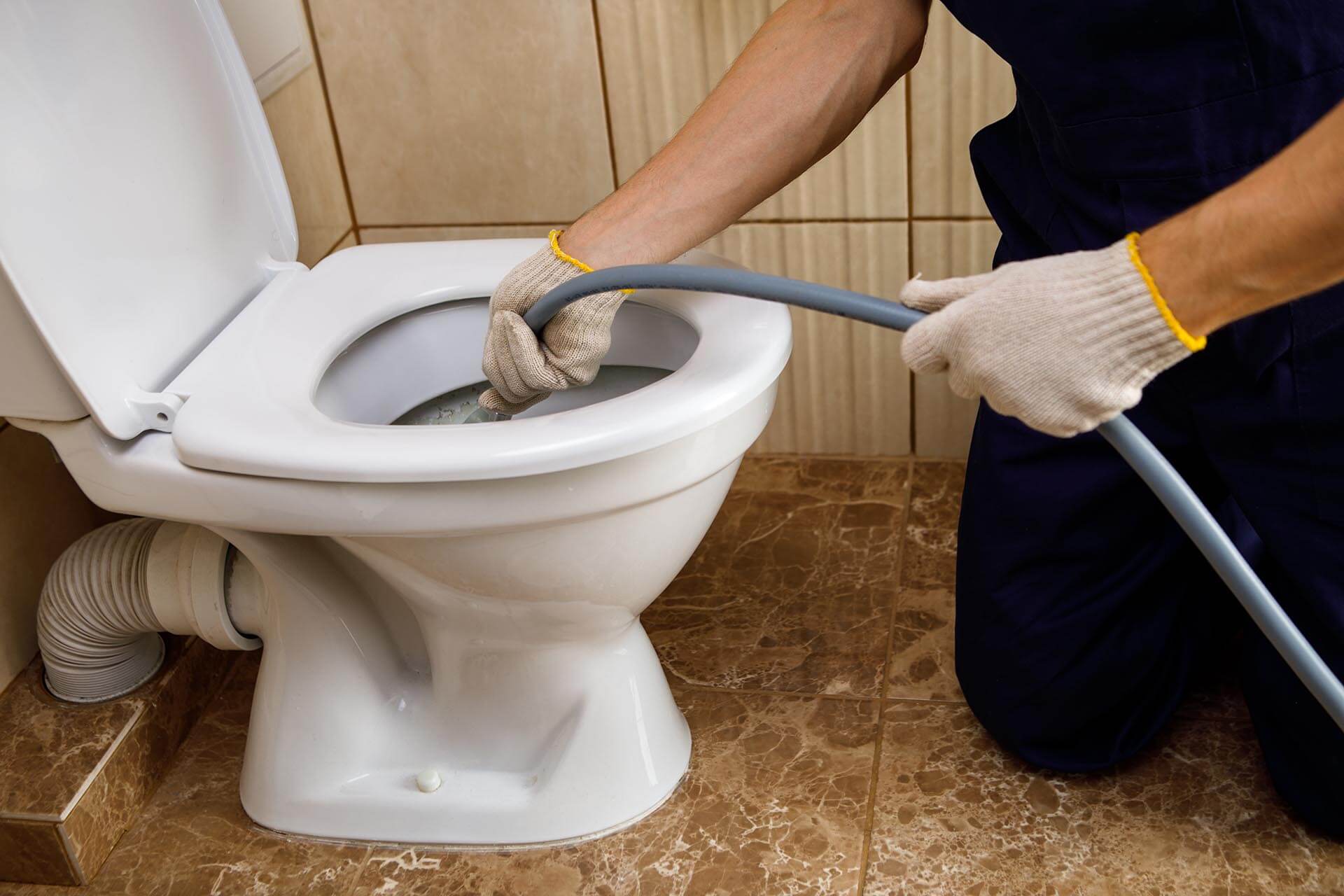 6 Tips to Hiring Good Plumbers for Your House
